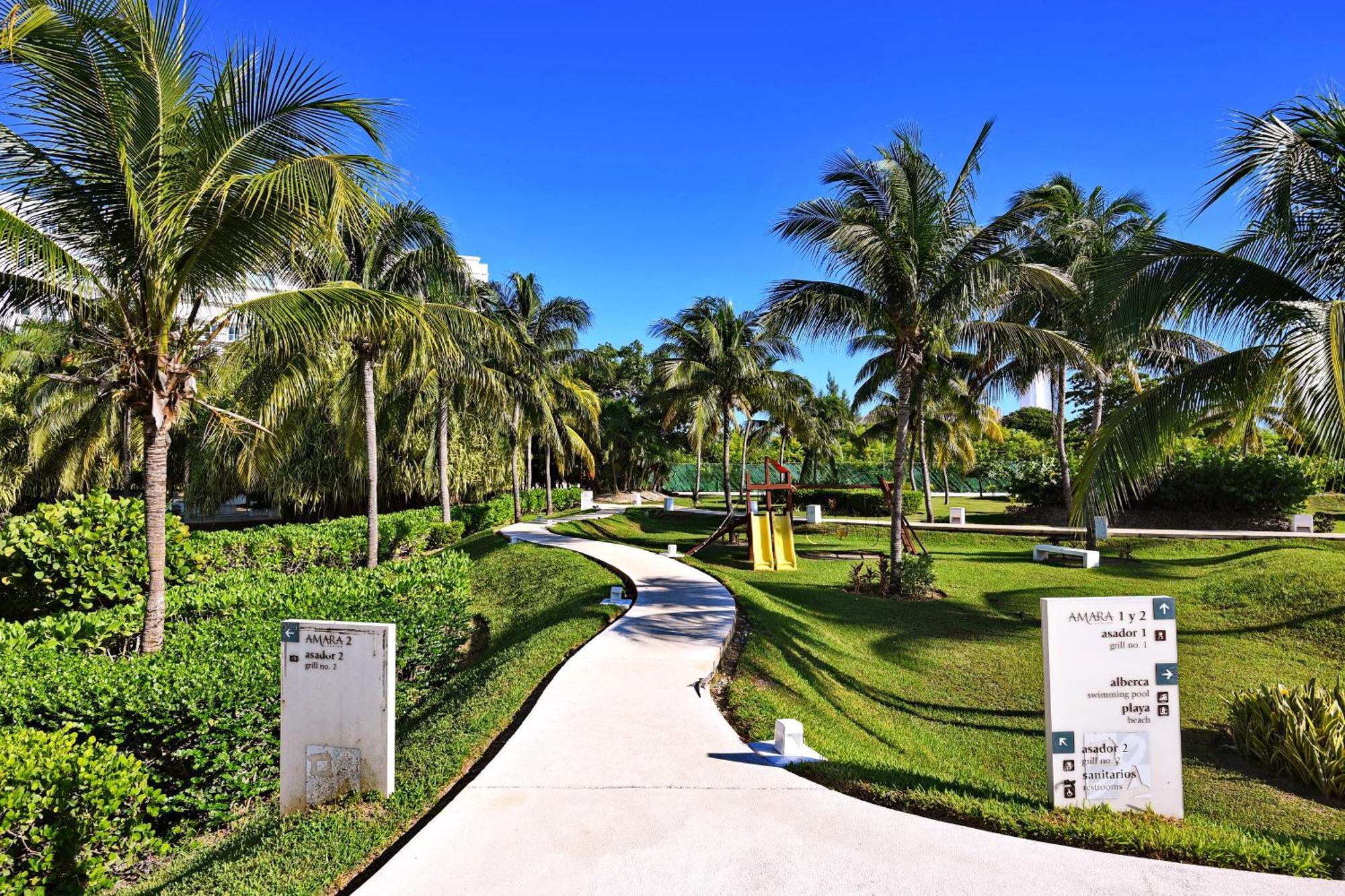 Beachfront Apartment Blue Vista Cancún Exteriér fotografie